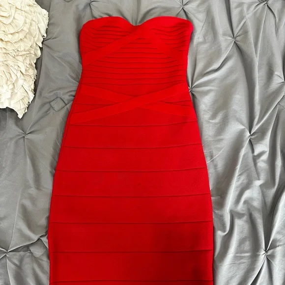 open lace back dress Red Long Sleeve Square Neck Mini Dress Large